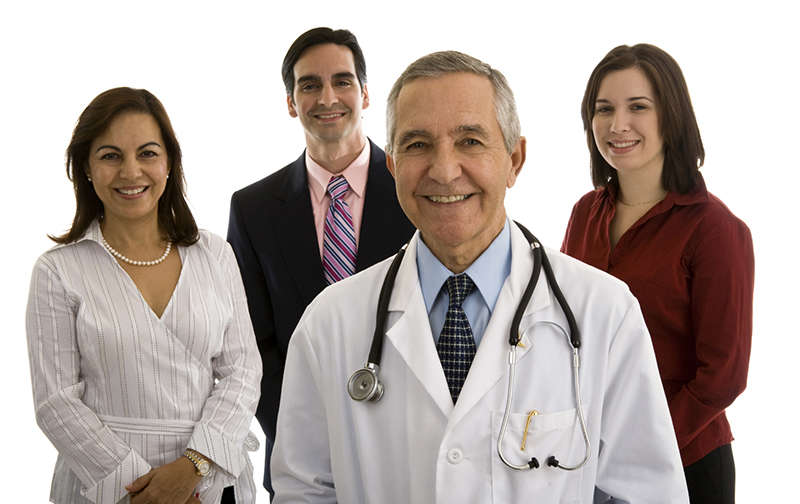 Picture of a group of a doctor and 4 assistants in Costa Rica.