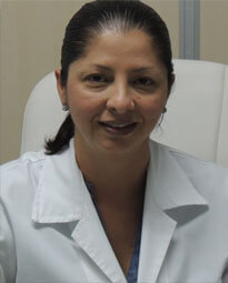 Picture of a Costa Rican doctor.