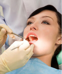 Picture of a woman having an Oral Surgery procedure in Costa Rica.