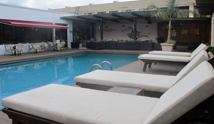 Picture of the indoor/outdoor pool at the Costa Rica Medical Center Inn, San José, Costa Rica.