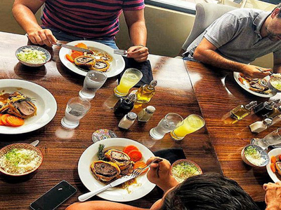 Picture of guests eating dinner at the Costa Rica Medical Center Inn, San Jose, Costa Rica.